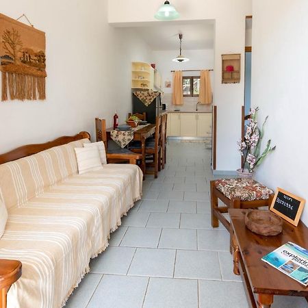 גאיוס Voula Apartments מראה חיצוני תמונה
